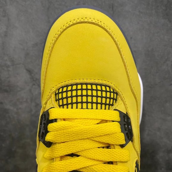 Air Jordan AJ4 Retro - Picture 2 of 9